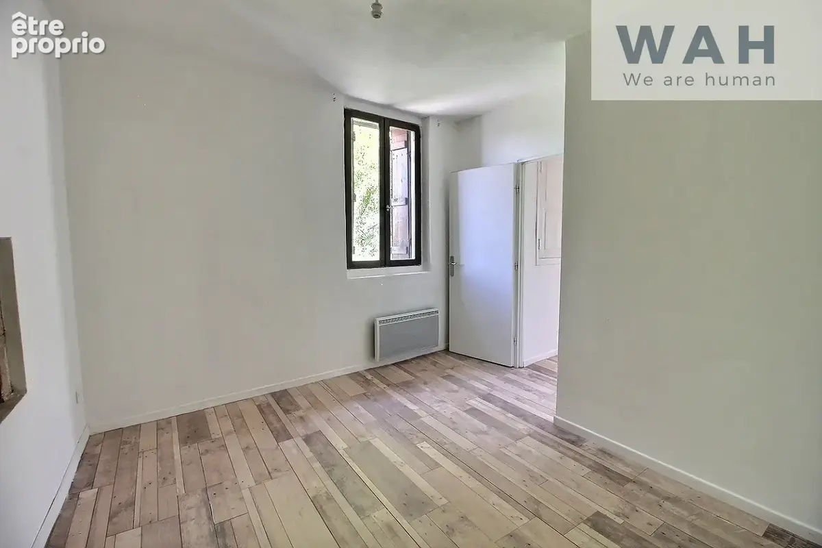 Vente maison de village 2 pieces + garage - saint-martin-de-londres ( 34380) - photo 4
