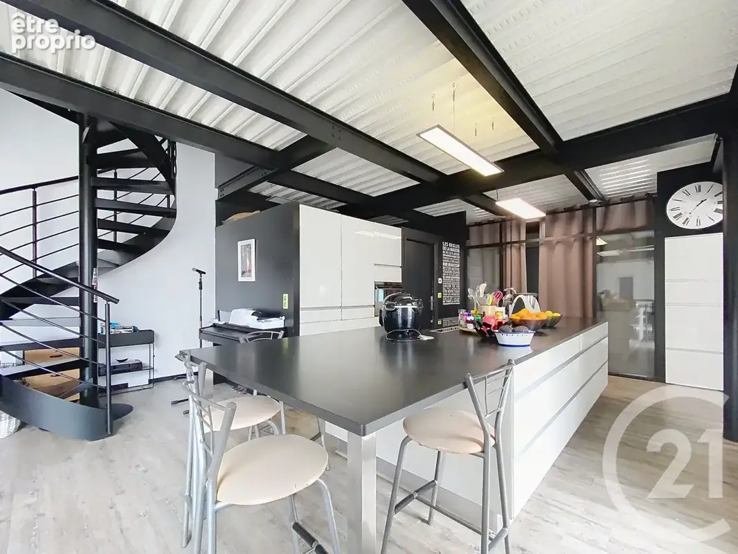 Maison 8 pièces 198 m² à vendre à Chartres (28000) - photo 3
