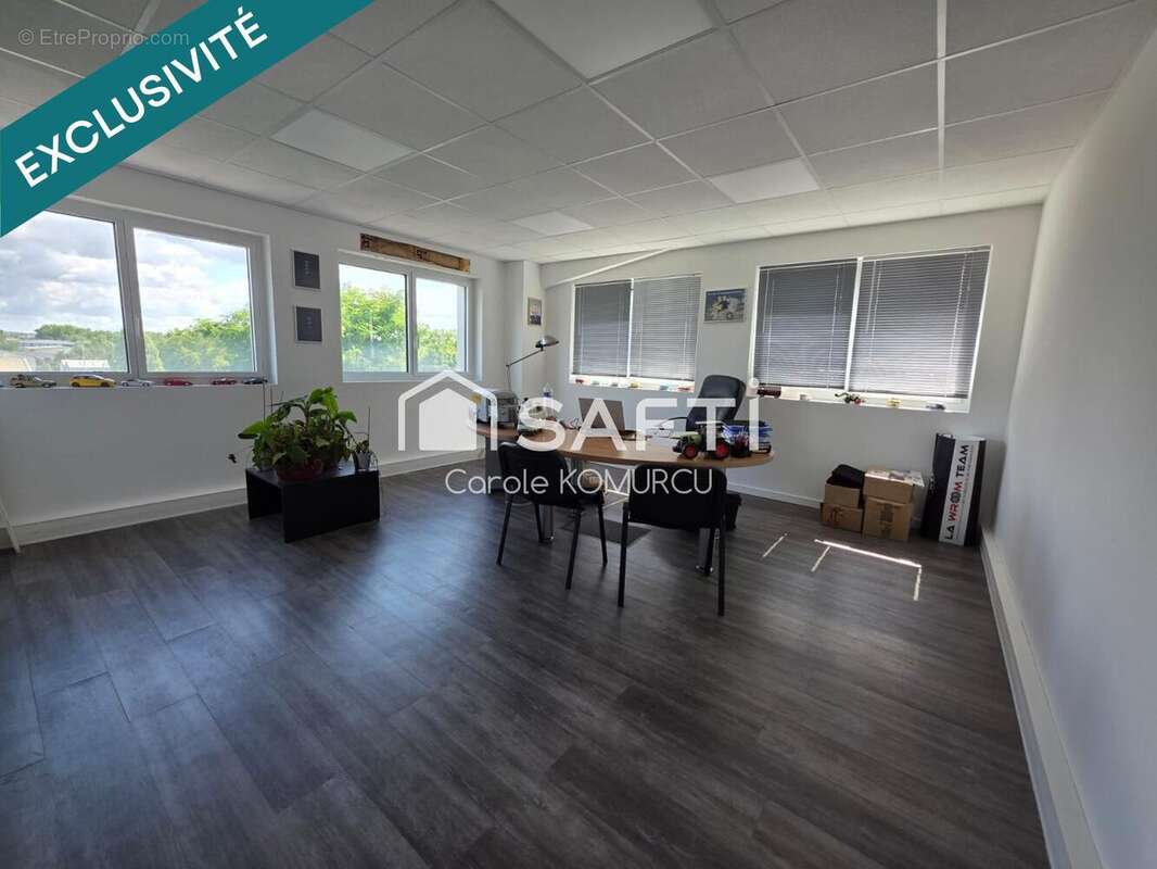 Photo 5 - Commerce à ACHERES