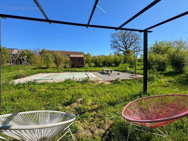 Maison à vendre VAUBAN (71), 5 pièces, 150 m², 3 chambres, dépendances, terrain 1860 m² - photo 5