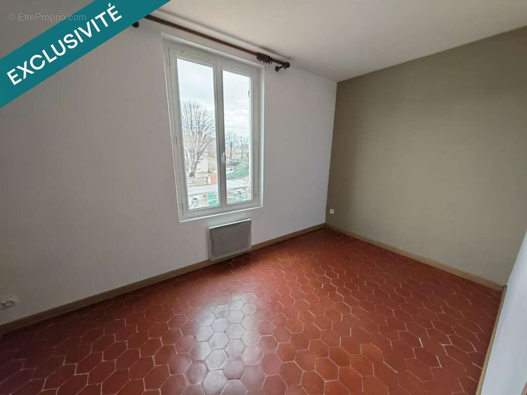 Photo 6 - Appartement à CHATEAU-ARNOUX-SAINT-AUBAN