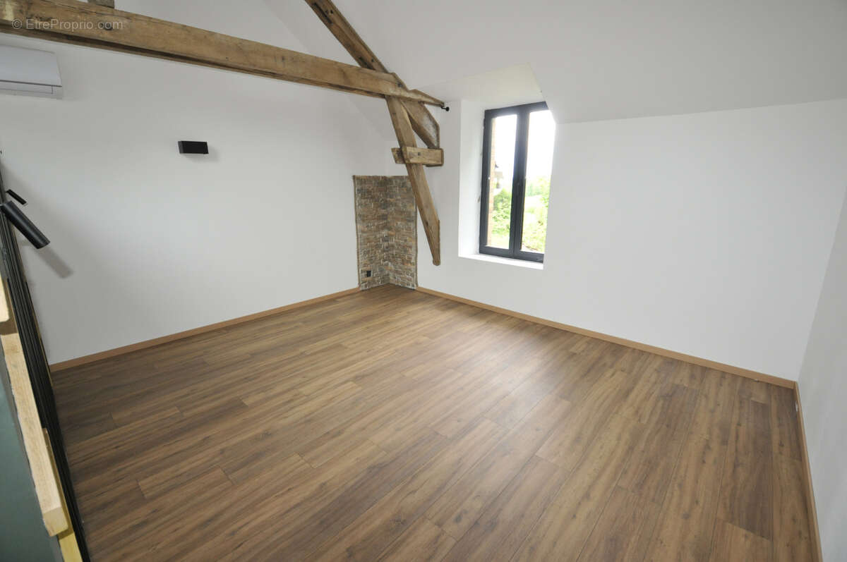 Maison à LA PORCHERIE