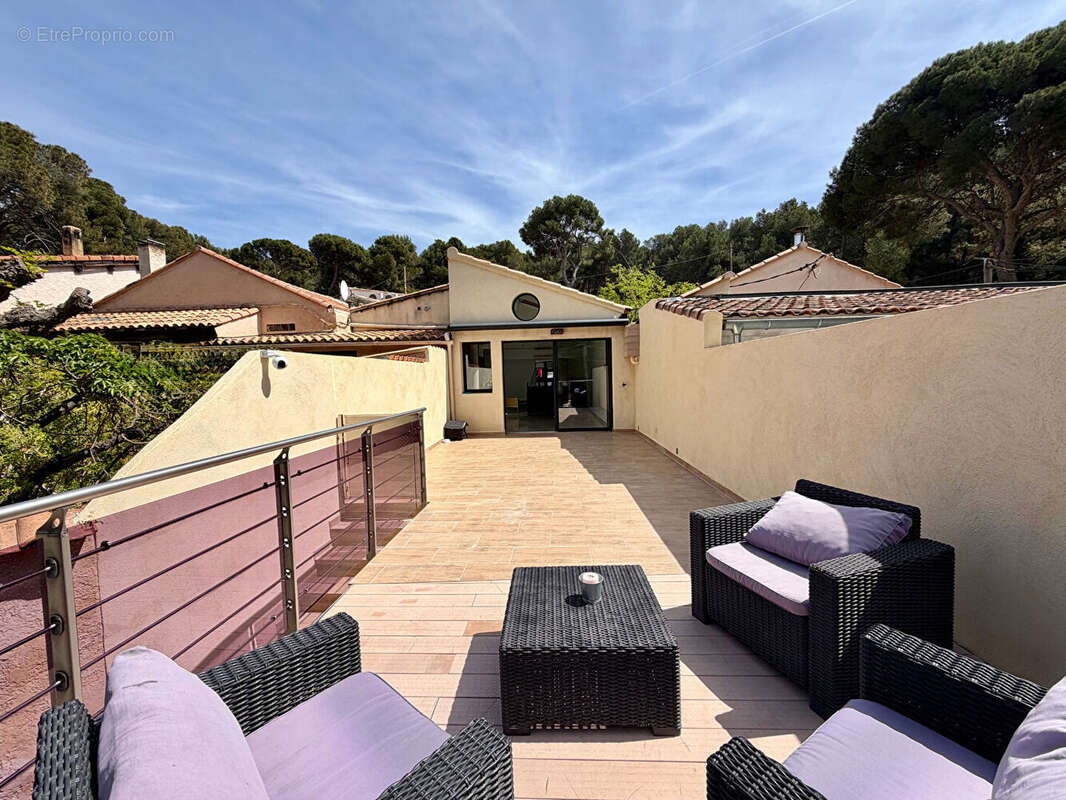 Maison à ENSUES-LA-REDONNE