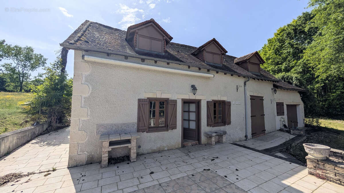 Maison 4 pièce(s) 111m2 - photo 2