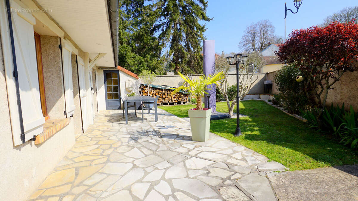 Maison à GUITRANCOURT