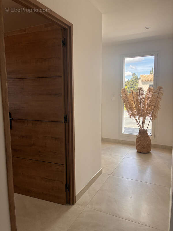 Maison à SENAS