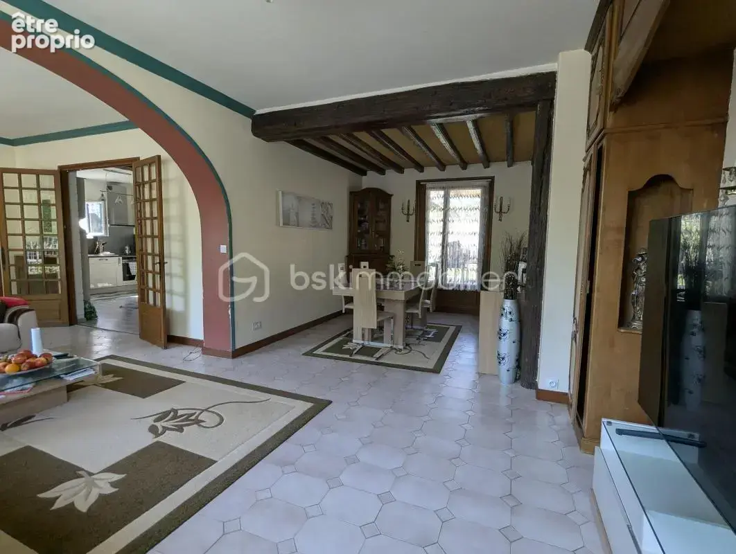 Charmante demeure avec vue imprenable sur le Château de Château-Thierry – 185 m², terrasse et dépendance locative - photo 6