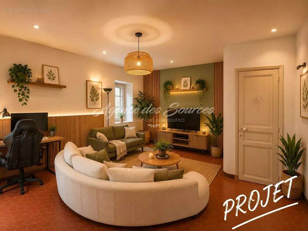 Appartement à VARAGES