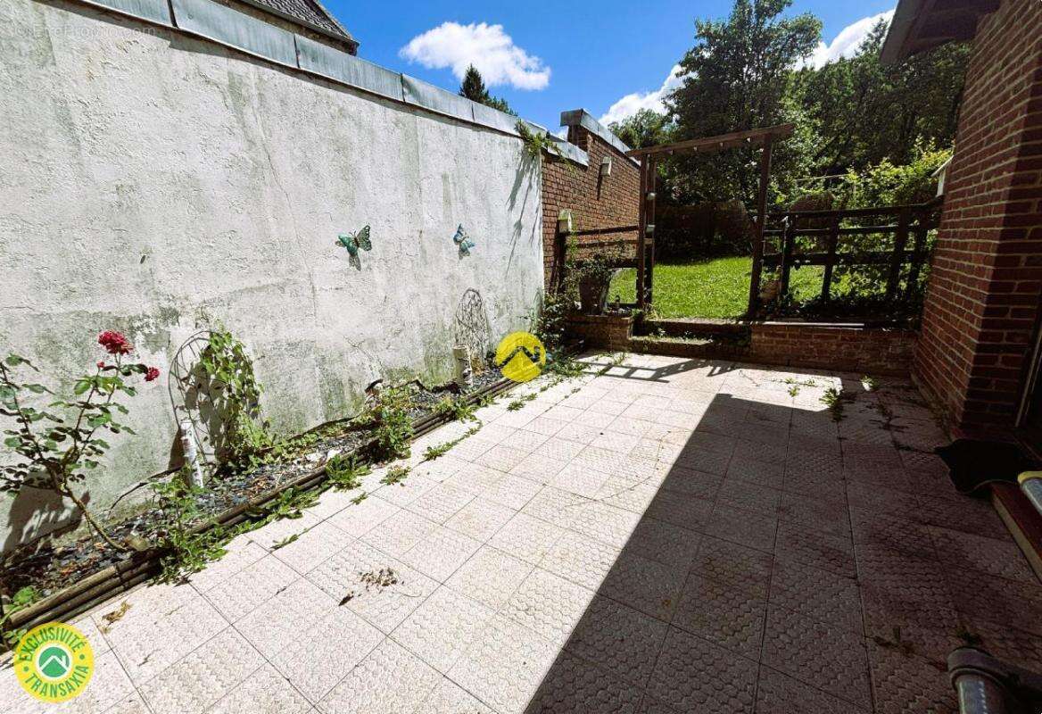 Maison familiale avec jardin - photo 9