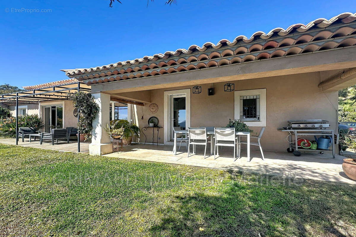 Maison à PLAN-DE-LA-TOUR