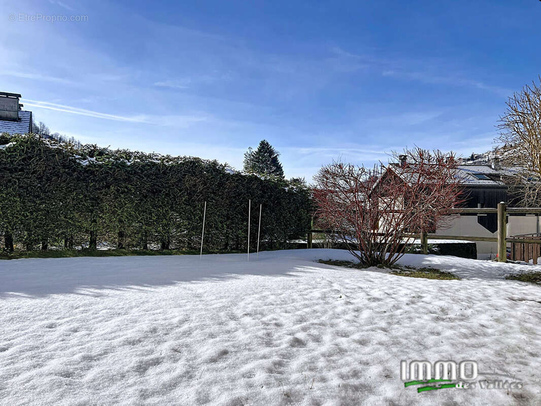 Appartement à LA BRESSE