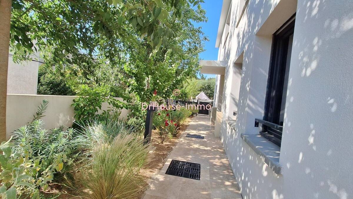 Appartement à MARSEILLE-11E
