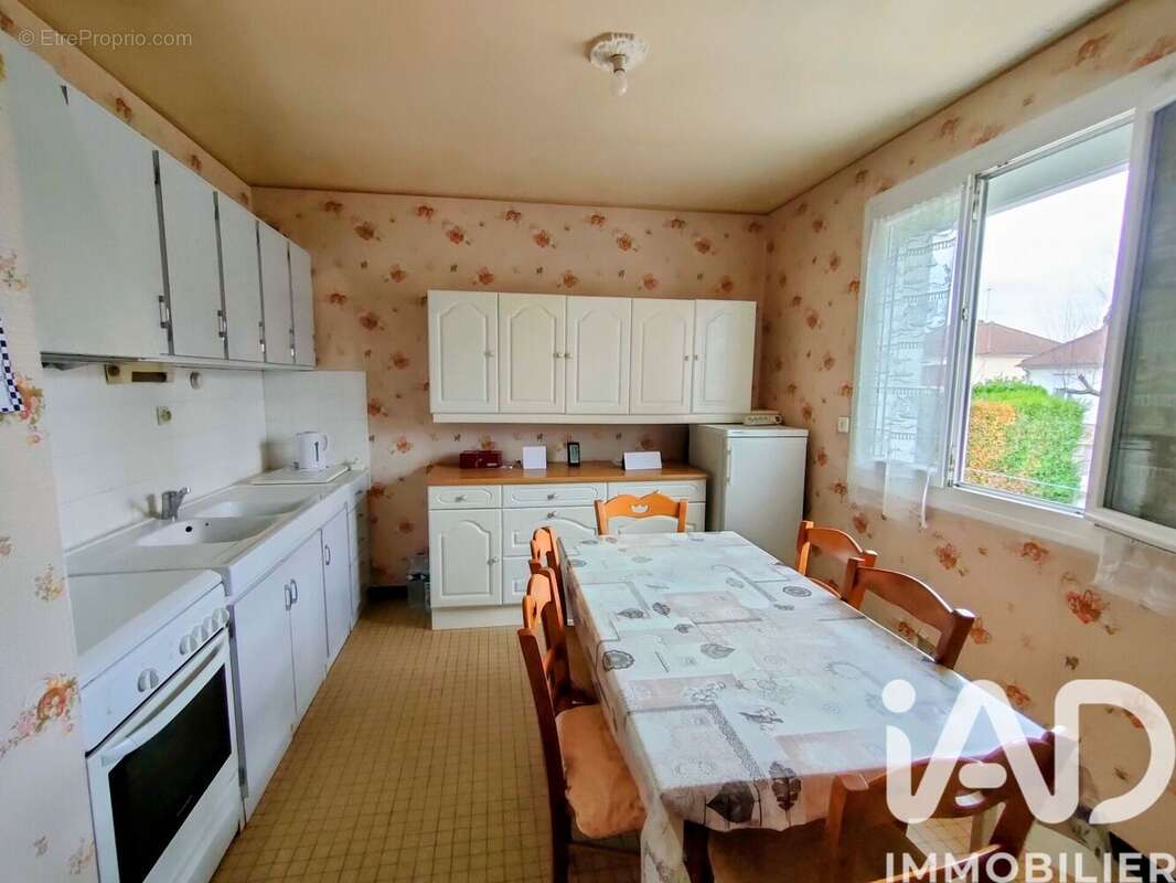 Photo 4 - Maison à LE BREIL-SUR-MERIZE