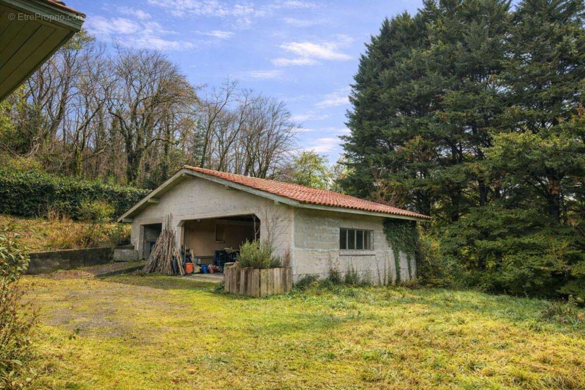 Maison à BAHUS-SOUBIRAN