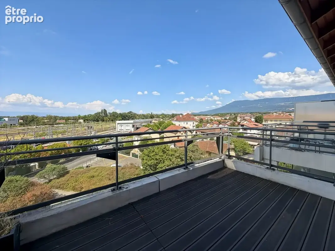 A VENDRE - Appartement dernier étage T2 54m2 - Annemasse Gare - photo 2