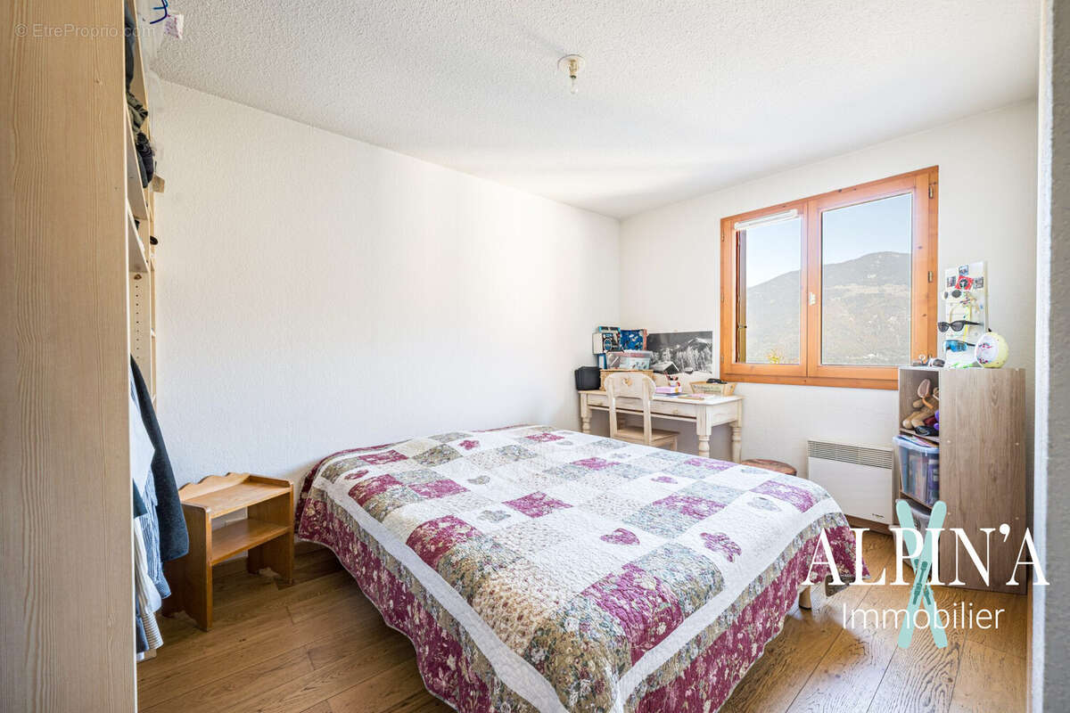 Appartement à LES ALLUES