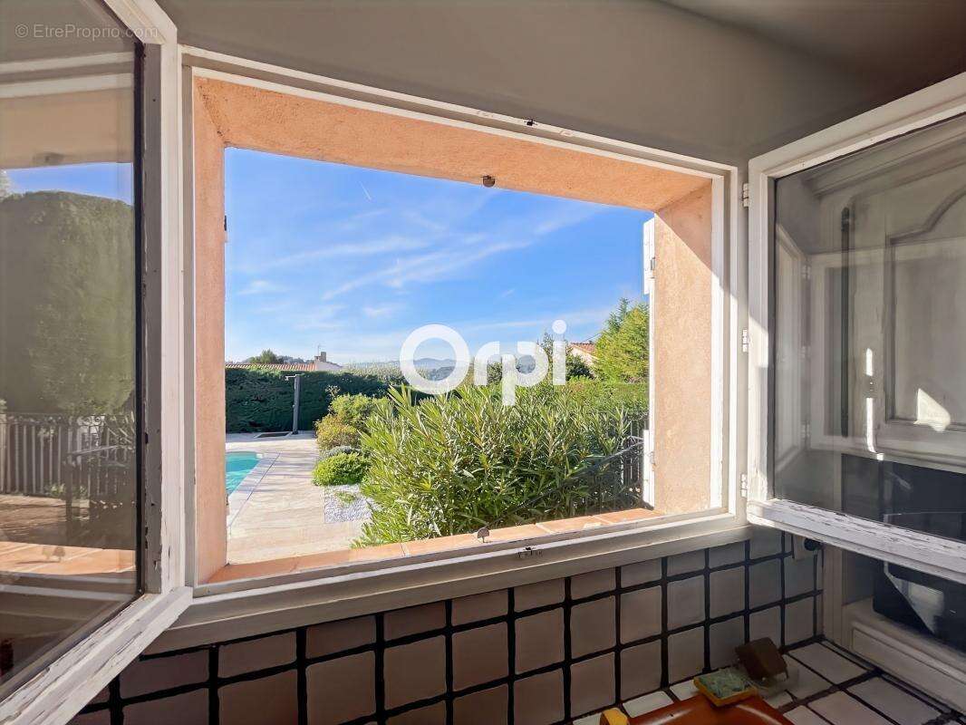 Maison à ROQUEVAIRE