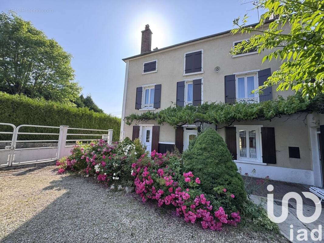 Photo 1 - Maison à VENDEUVRE-SUR-BARSE