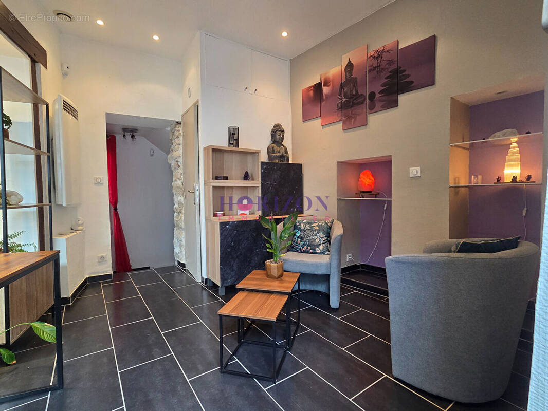 Commerce à ORRY-LA-VILLE