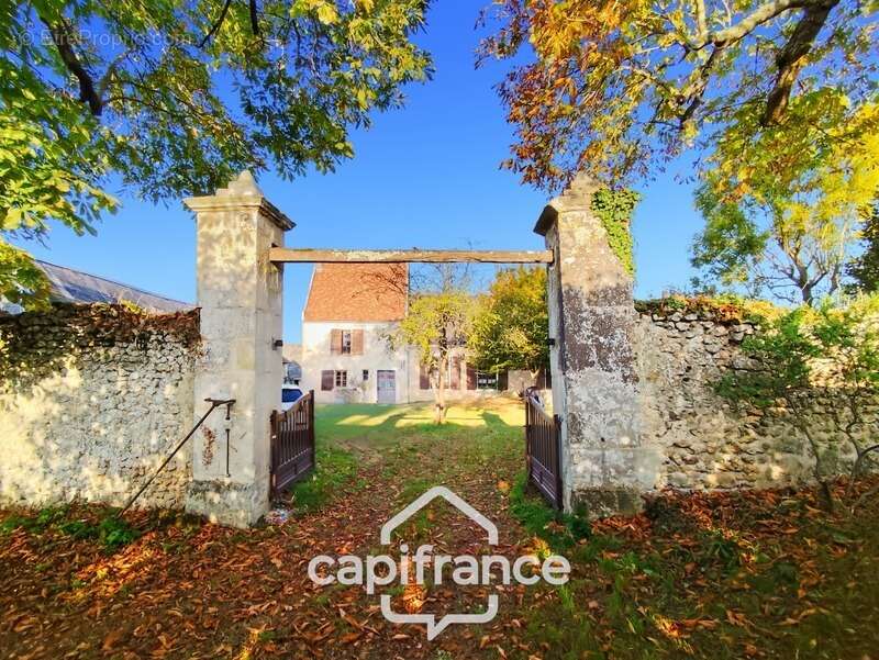 Maison à SAVIGNY-SUR-BRAYE