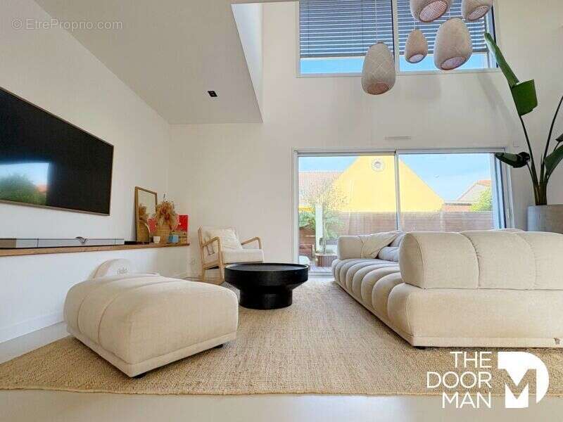 Maison à LES SORINIERES