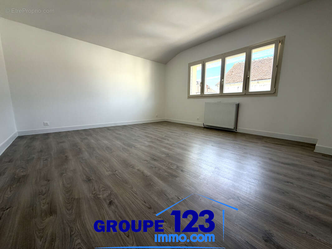 Immeuble de rapport rénové   2 appartements indépendants   DPE C   Appoigny - photo 7