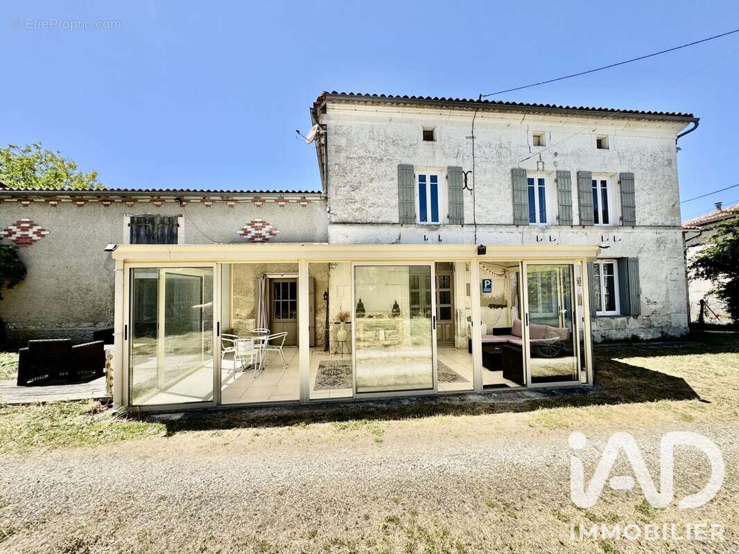 Maison 153 m² à Guimps  - photo 3