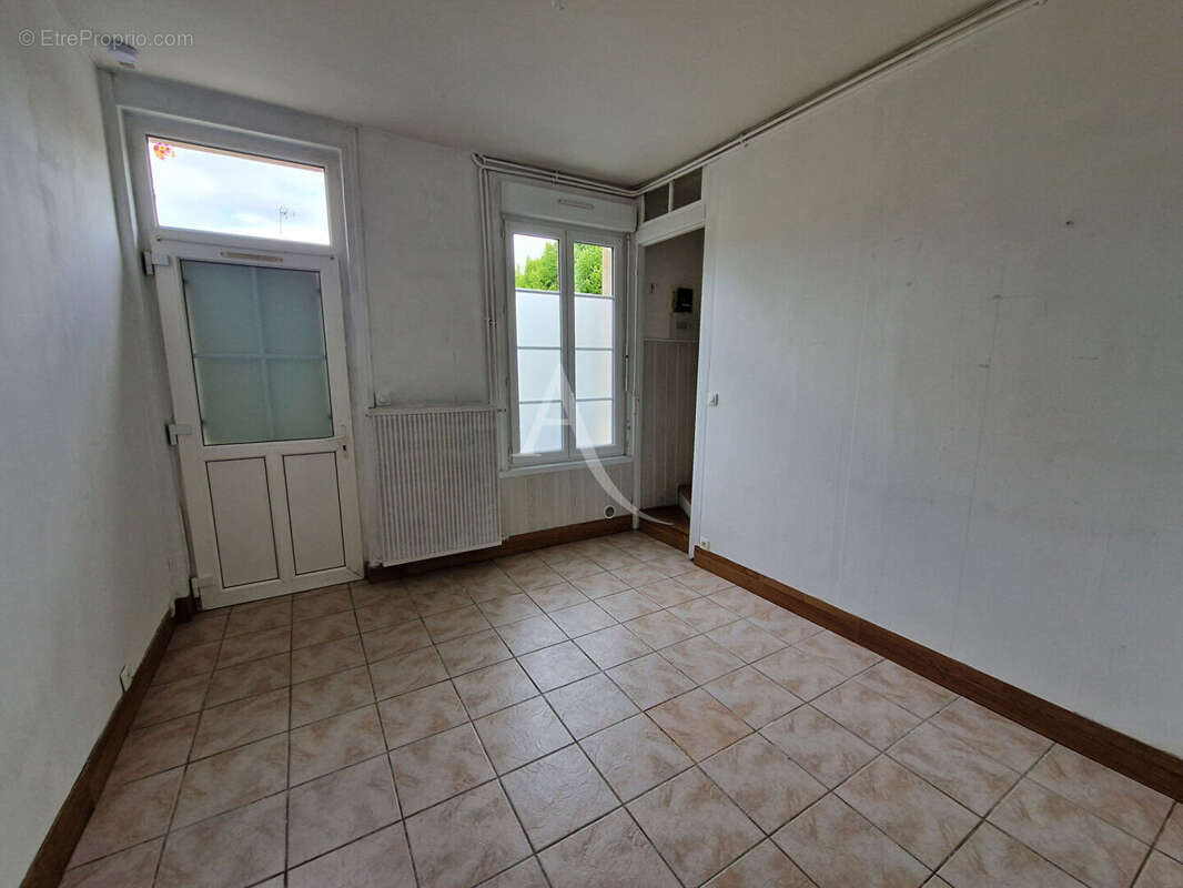 MAISON F2 - Proche Demi-Lune - photo 3
