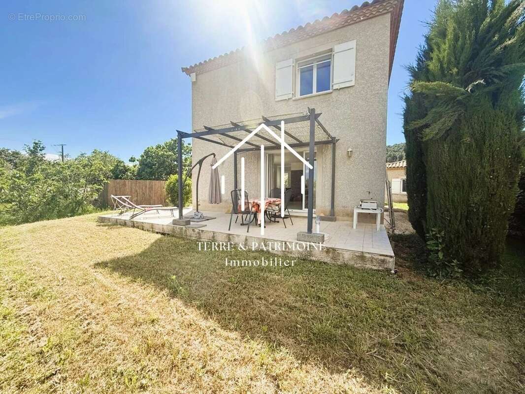 Maison à SAINT-PAUL-LE-JEUNE