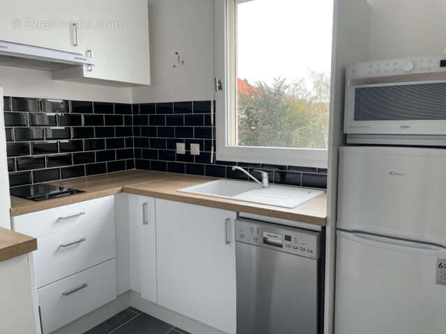 Residence avec services - a vendre appartement 3 pieces en bon etat - photo 2