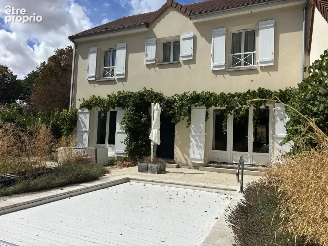 Maison 144 m² à La Boissiere-Ecole  - photo 3