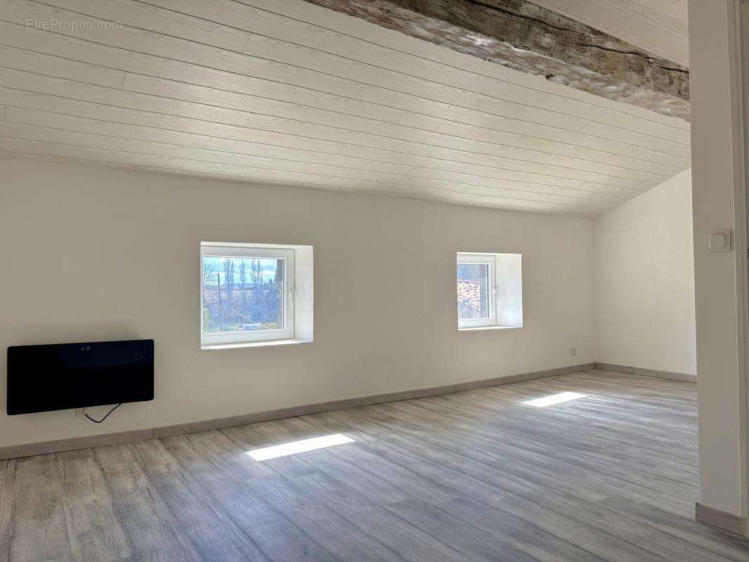 Maison de village entièrement rénovée – 145 m² – Cour privative – Garage 45 m² - photo 9