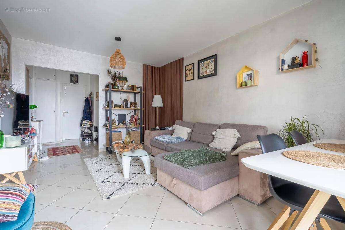 Appartement à LE BOURGET
