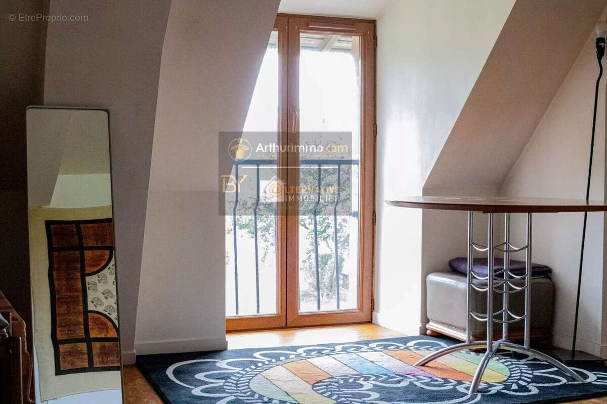 Maison à ARGENTRE-DU-PLESSIS