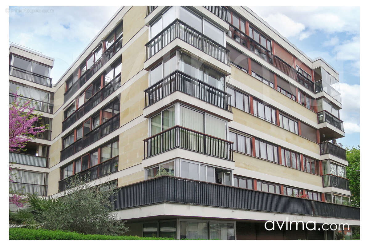 Appartement à FONTENAY-LE-FLEURY
