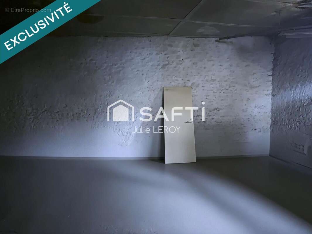 Photo 4 - Commerce à BRULON