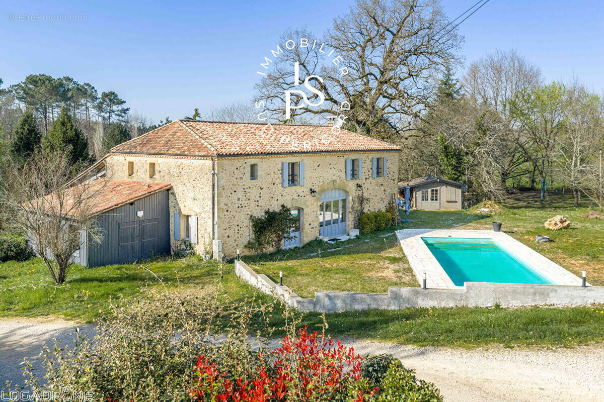 Maison à MONPAZIER