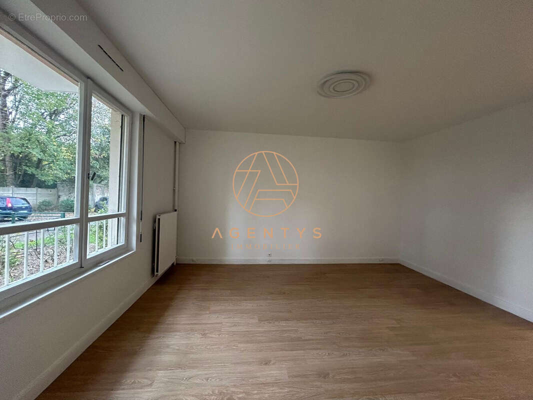 Appartement à NOGENT-SUR-MARNE