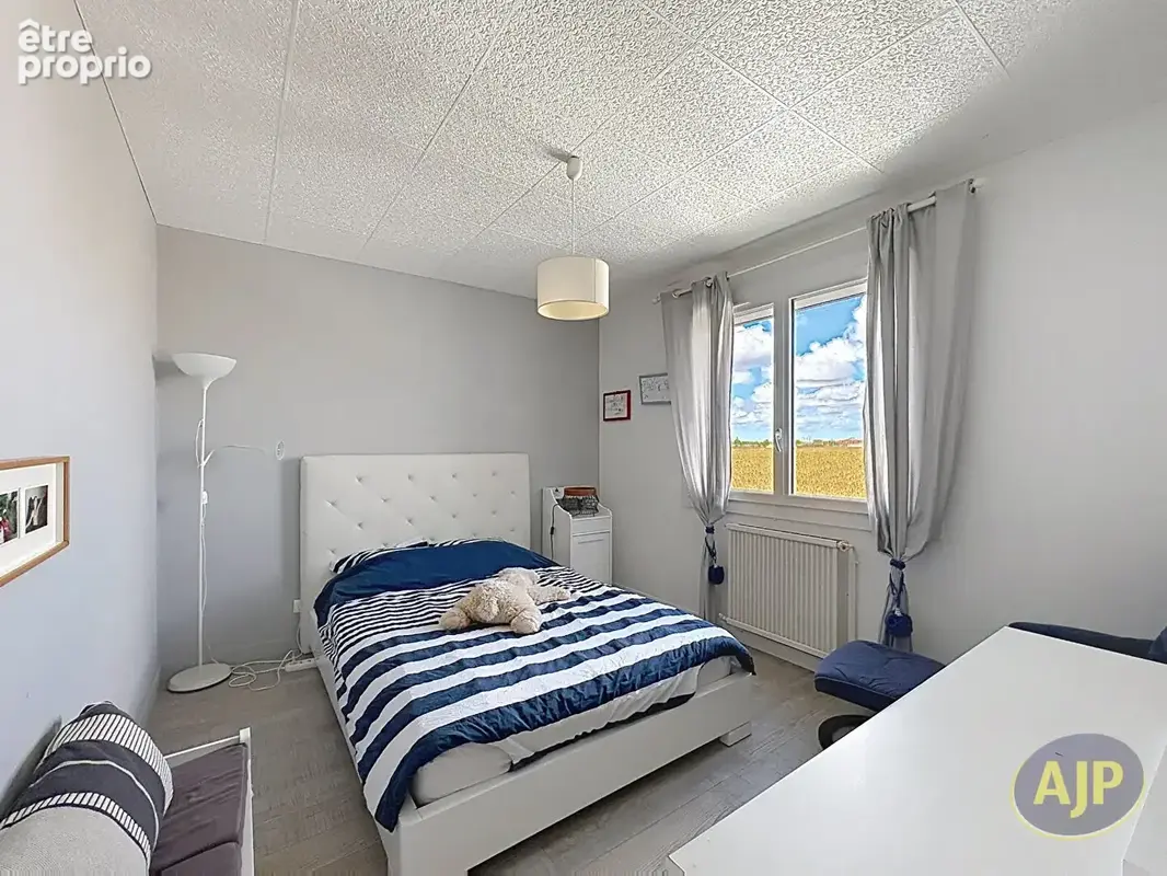 LUCON - Maison 4 chambres - 127 m² - photo 8