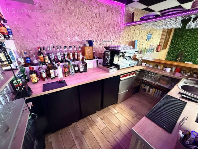 Commerce à SAINT-AULAYE