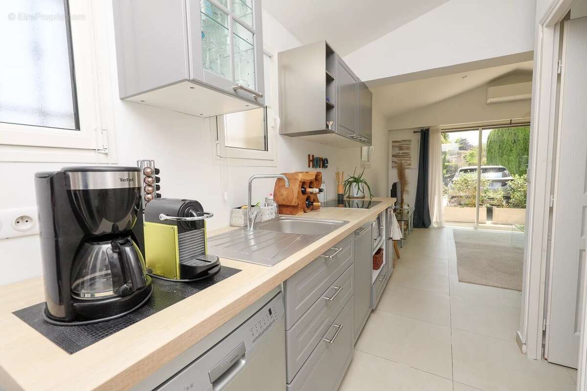 Villa independante 175 m² - piscine - stationnements - photo 18