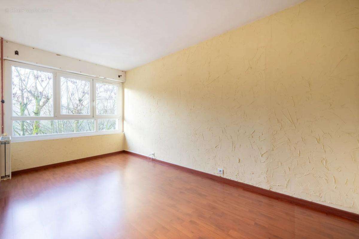 Appartement à ELANCOURT