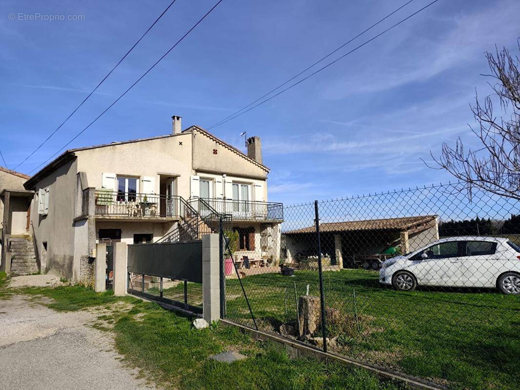Maison à MONTELIMAR