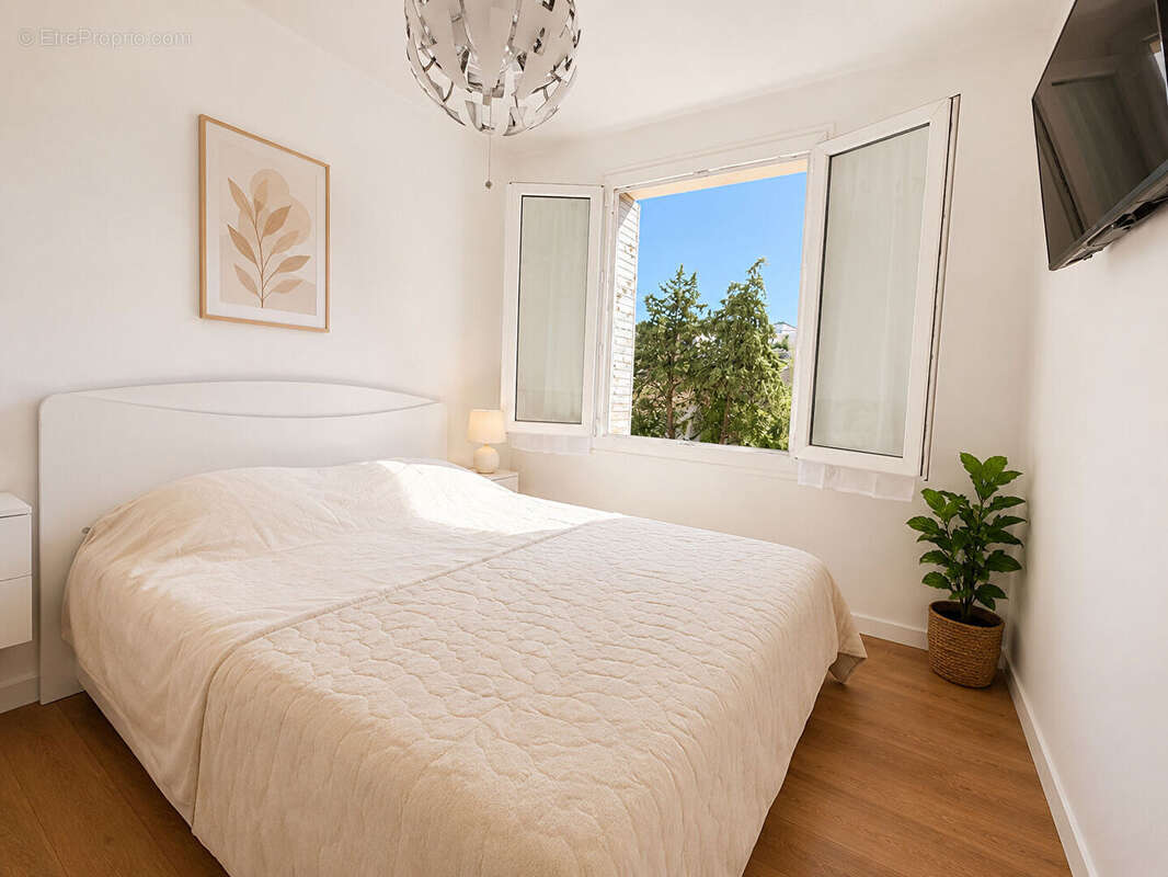 Appartement à SAINT-MANDRIER-SUR-MER