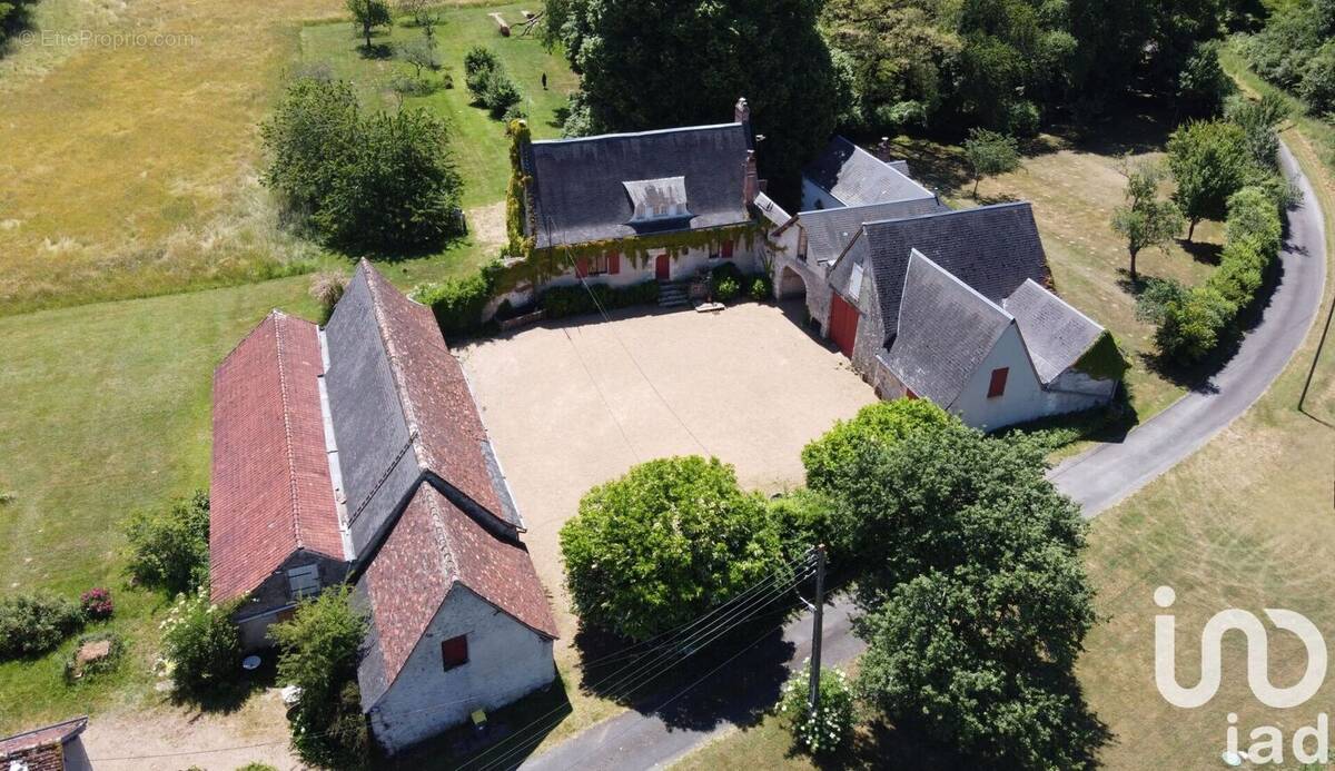 Photo 1 - Maison à LUYNES