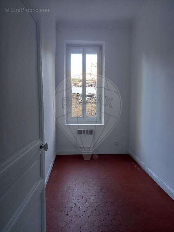 Autre à MARSEILLE-4E