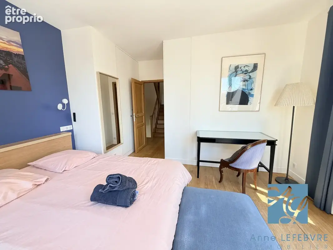 GRANDE MAISON à fort investissement - photo 9
