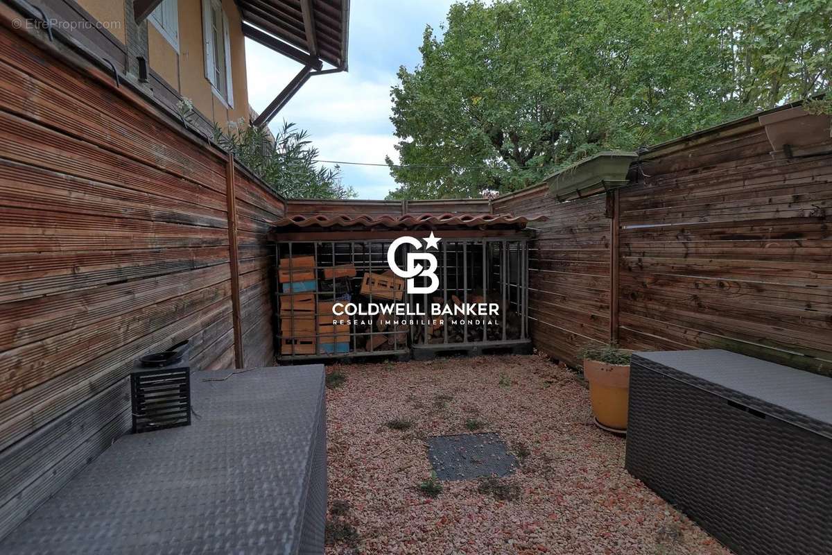 Appartement à CRAPONNE