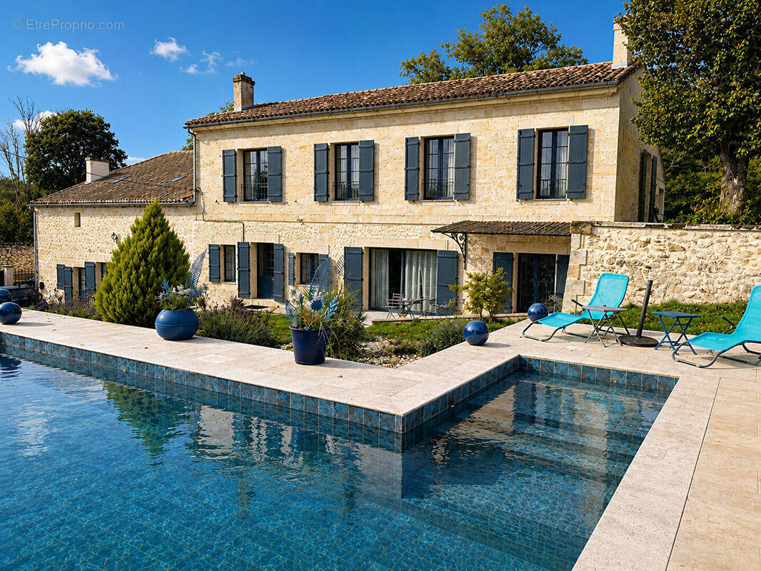Maison à SAINT-EMILION