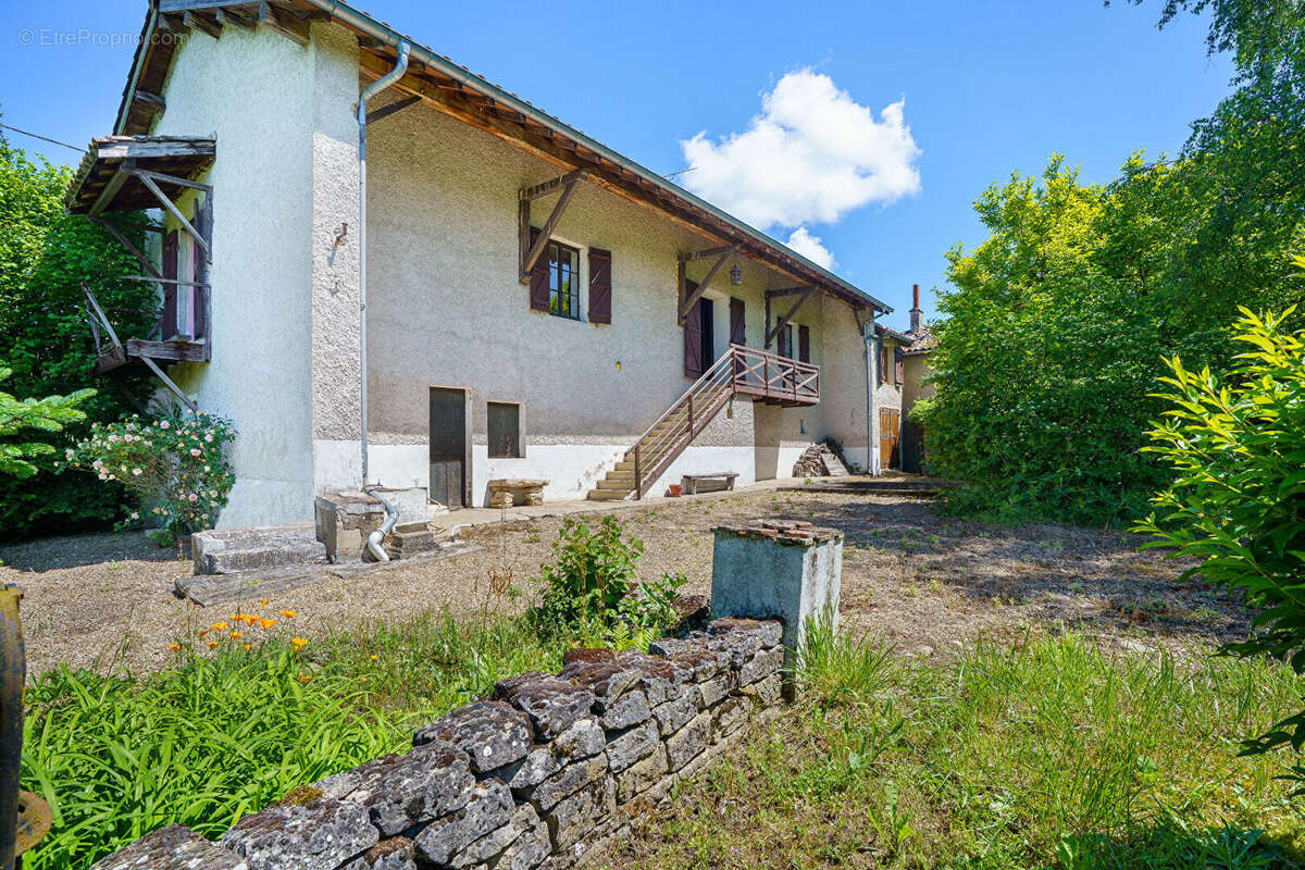 Maison Cormoranche Sur Saone 4 pièces 110 m2 - photo 2